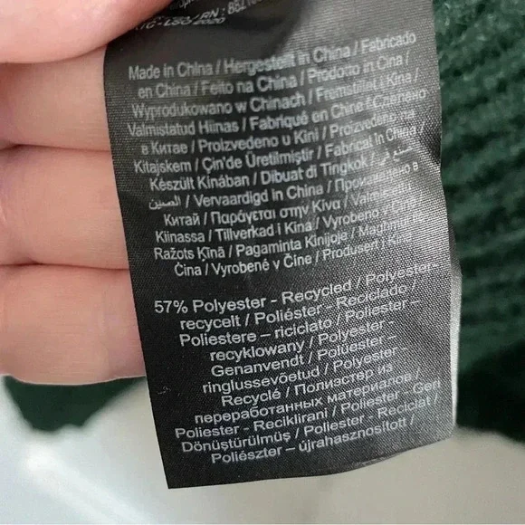 Veto Moda Ratana Button Shoulder Sweater - Picture 4 of 5